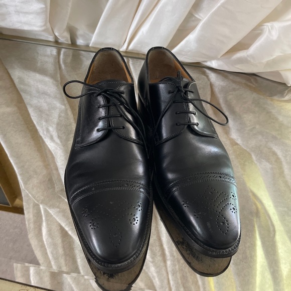 Santoni black Oxfords 8 D pre owned. main image 8